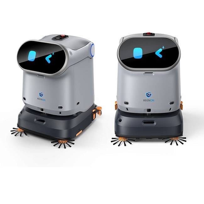 Front and three-quarter views of KLEENBOT C40